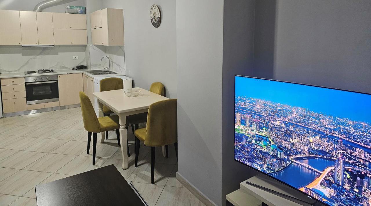Pleasing Place With Free Parking On Site In Tirana Komuna E Parisit Kültér fotó